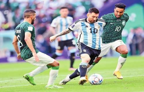 上赛季英超每次射门预期进球数前五：维萨和伊萨克并列第一