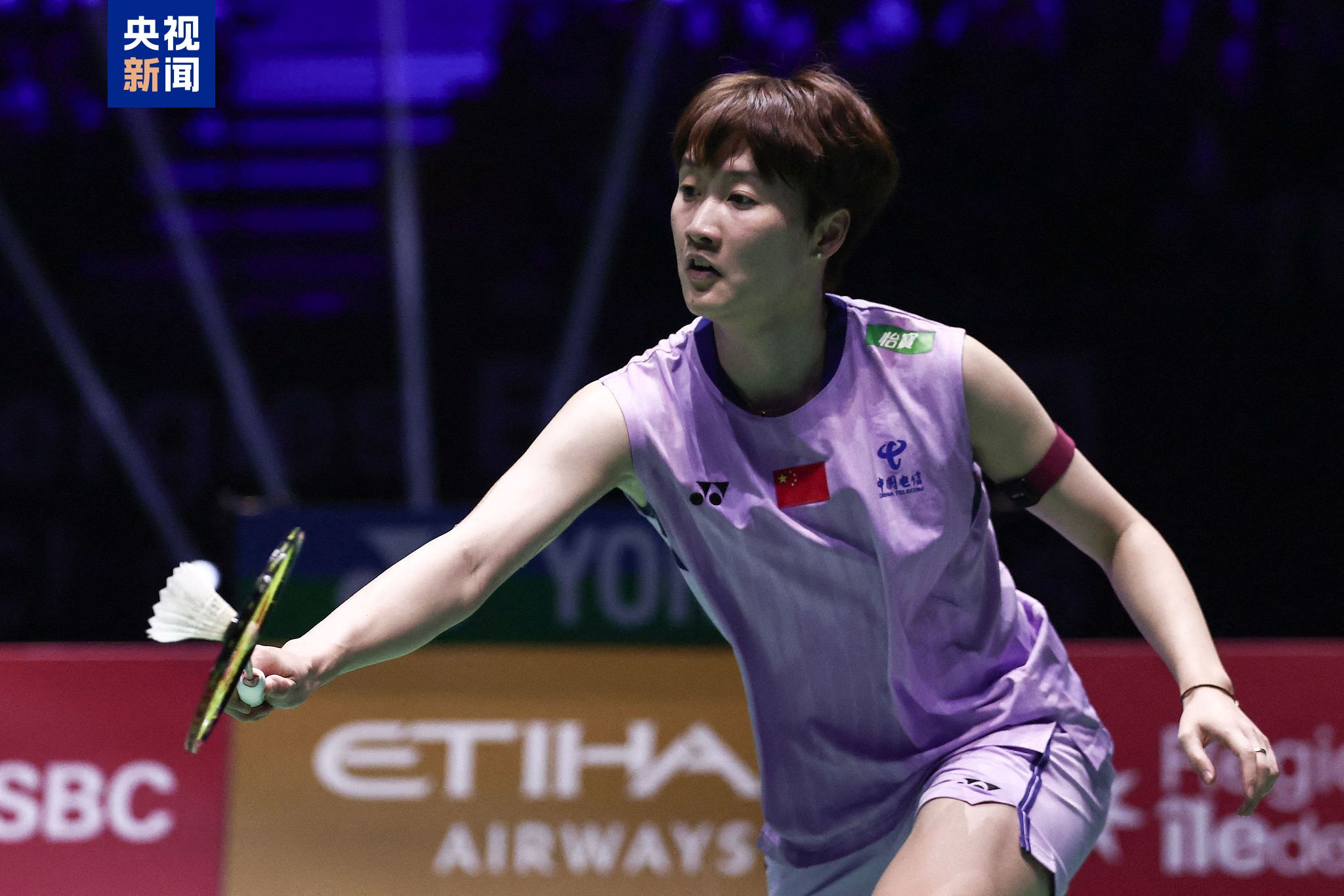 力求通过艺 力求通过艺