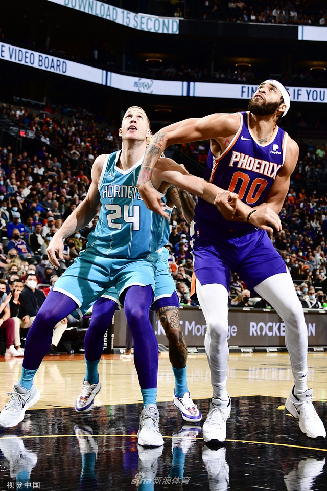 他会在中场 他会在中场